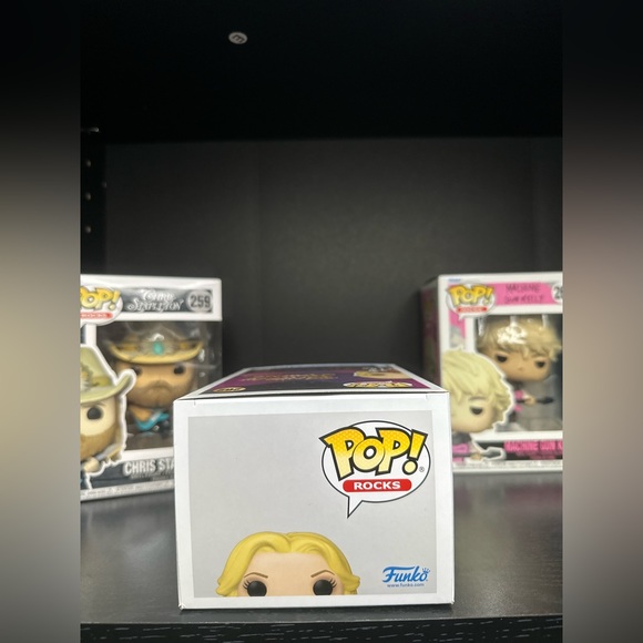 Funko Pop! Vinyl: Icons - Britney Spears #262 - Picture 5 of 6